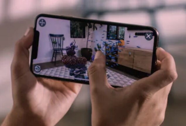 Apple iPhone XS price in Pakistan with 5.8-inch display