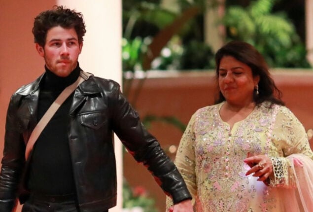 Nick Jonas spotted hand in hand with mother-in-law, wife Priyanka Chopra