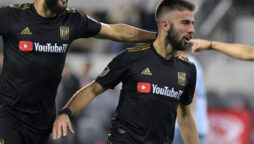 LAFC clinches best MLS regular season mark with 2-1 win