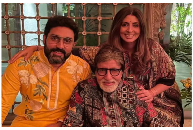 Amitabh Bachchan looks regal in ethnic wear