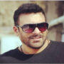 Shamoon Abbasi barely avoids car crash on motorway