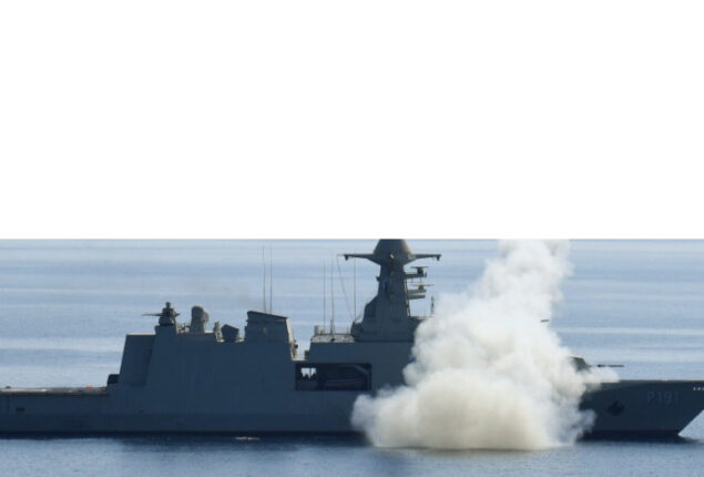 Pakistan Navy demonstrates fire power in Arabian Sea