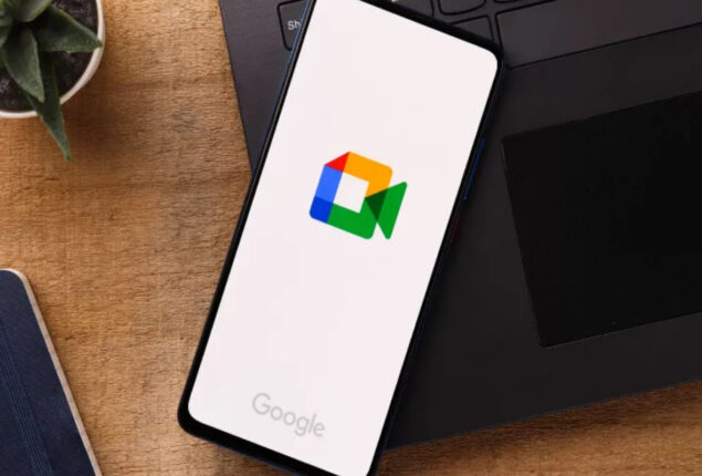 Google Meet automatically crop