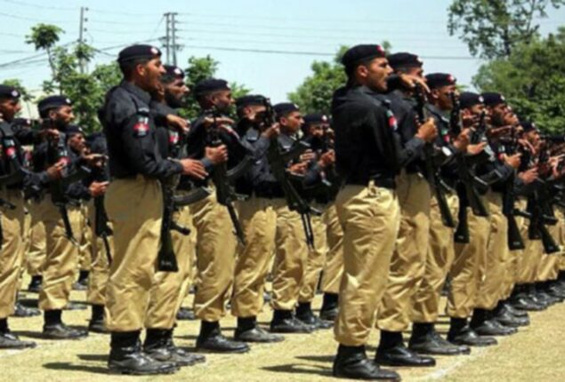PTI long march: Sindh Police sent 2,000 officials to Islamabad ahead of long march
