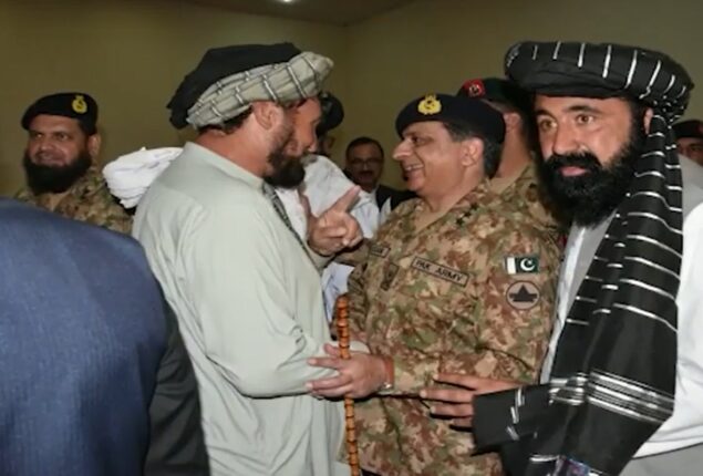 Corps Commander Peshawar meets tribal elders in Miran Shah