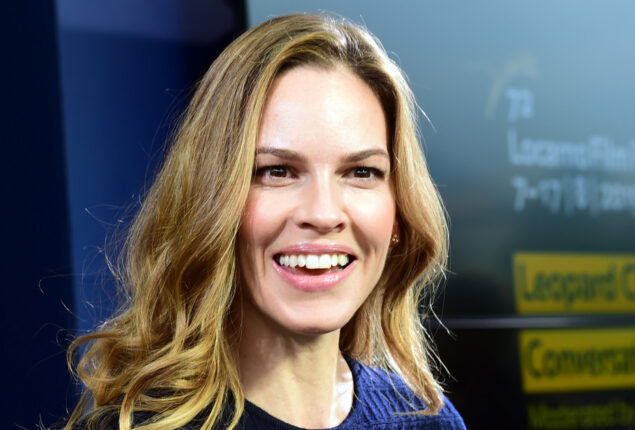 Hilary Swank and husband Philip Schneider expecting twins