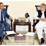 Governor SBP meets with Finance Minister Ishaq Dar