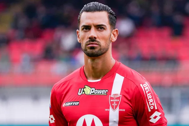 After surgery stabbed Arsenal player Pablo Mari is doing well