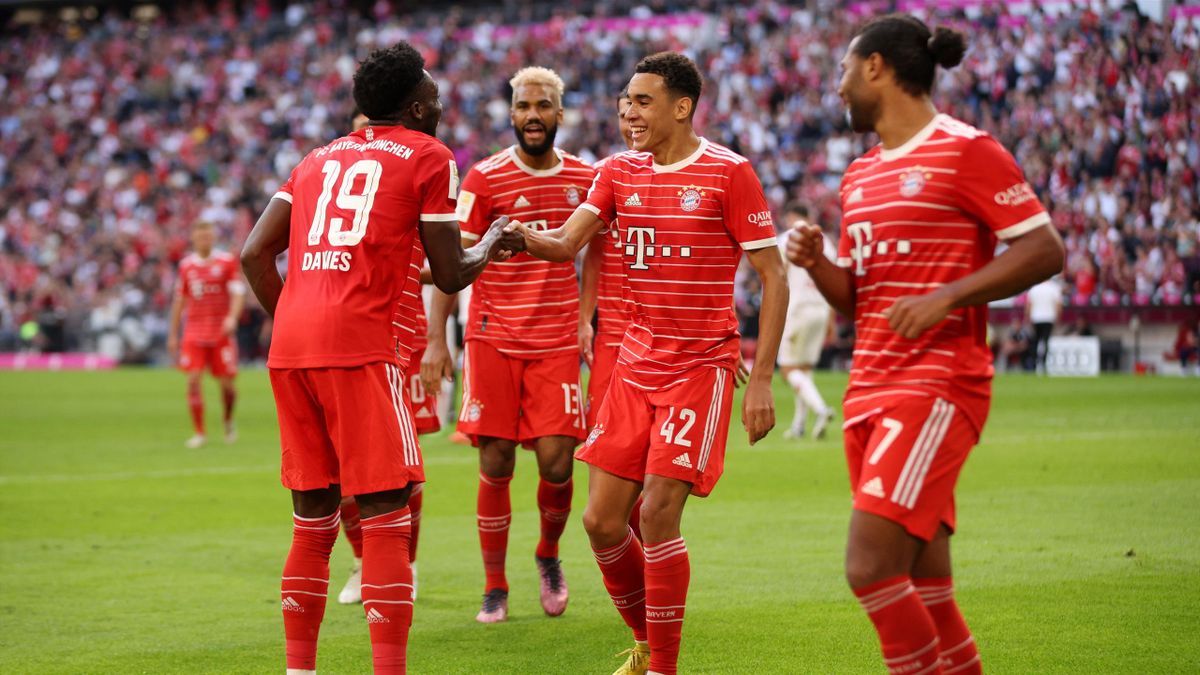 Bayern Munich beat Mainz to lead Bundesliga