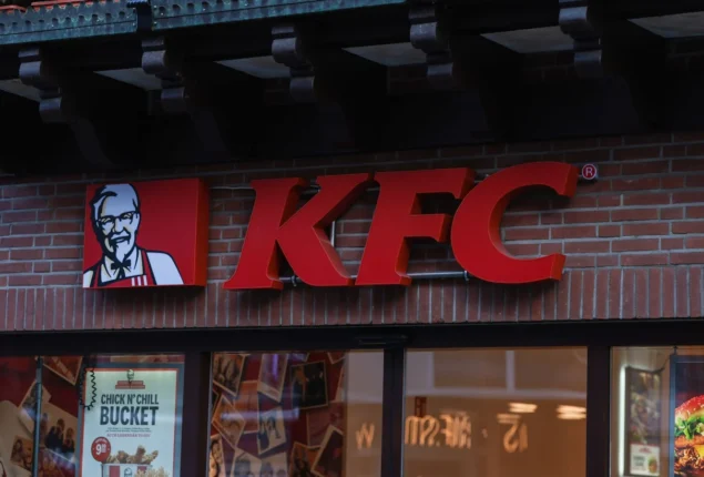 After German Kristallnacht campaign, KFC issues an apology