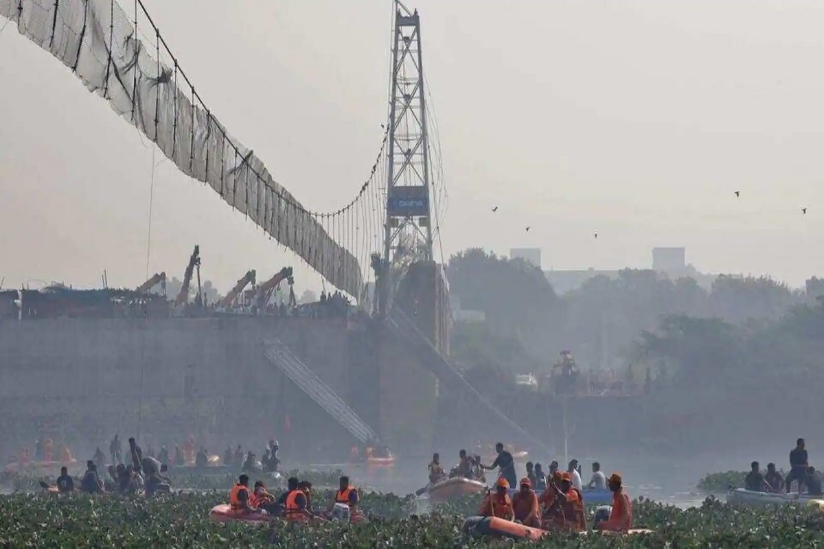 bridge collapse