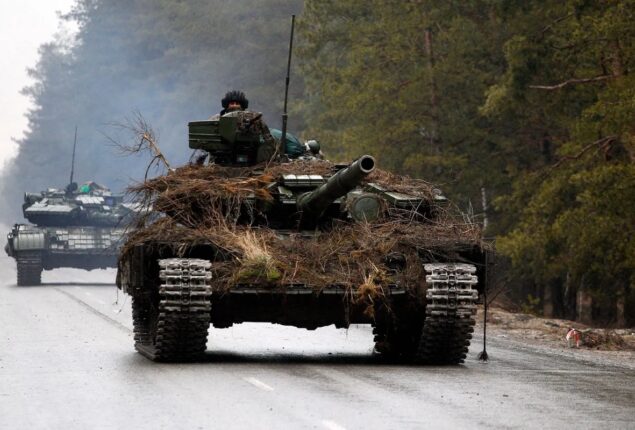 Russian forces could unleash huge artillery strike on Kherson