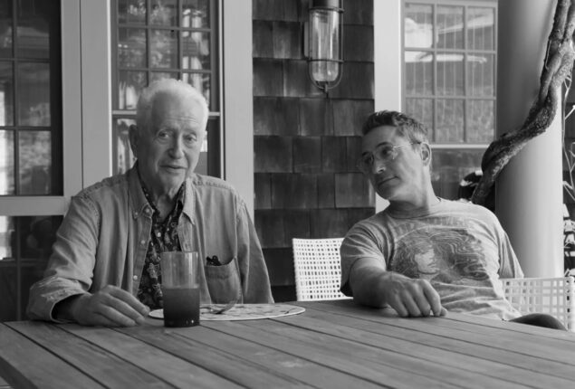 The actor Robert Downey Jr. Remembers the laugh of his late father