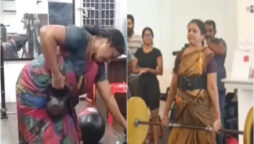 56-yr-old woman goes viral for lifting heavy weight in saree