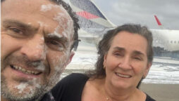 Couple selfie after plane incident goes viral
