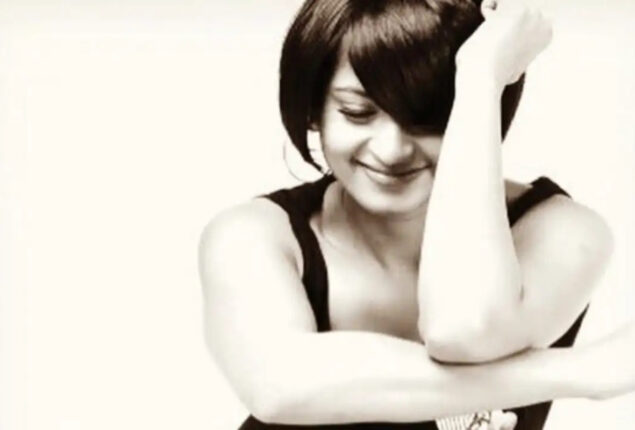 Anushka Shetty channelled her inner rockstar and went for short hair look