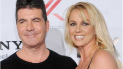 Britney Spears is urged by Simon Cowell to return to reality TV
