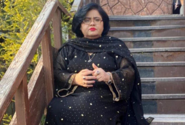Watch: Shazia Manzoor wins hearts with new video