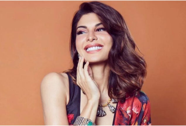 Jacqueline Fernandez looks lovely while attending a pre-Oscars dinner party in a suit
