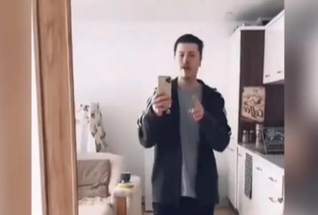 Viral: D-low demonstrates 15 years of beatboxing practice sound