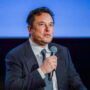 Elon Musk reassures frightened fans after Twitter chaos