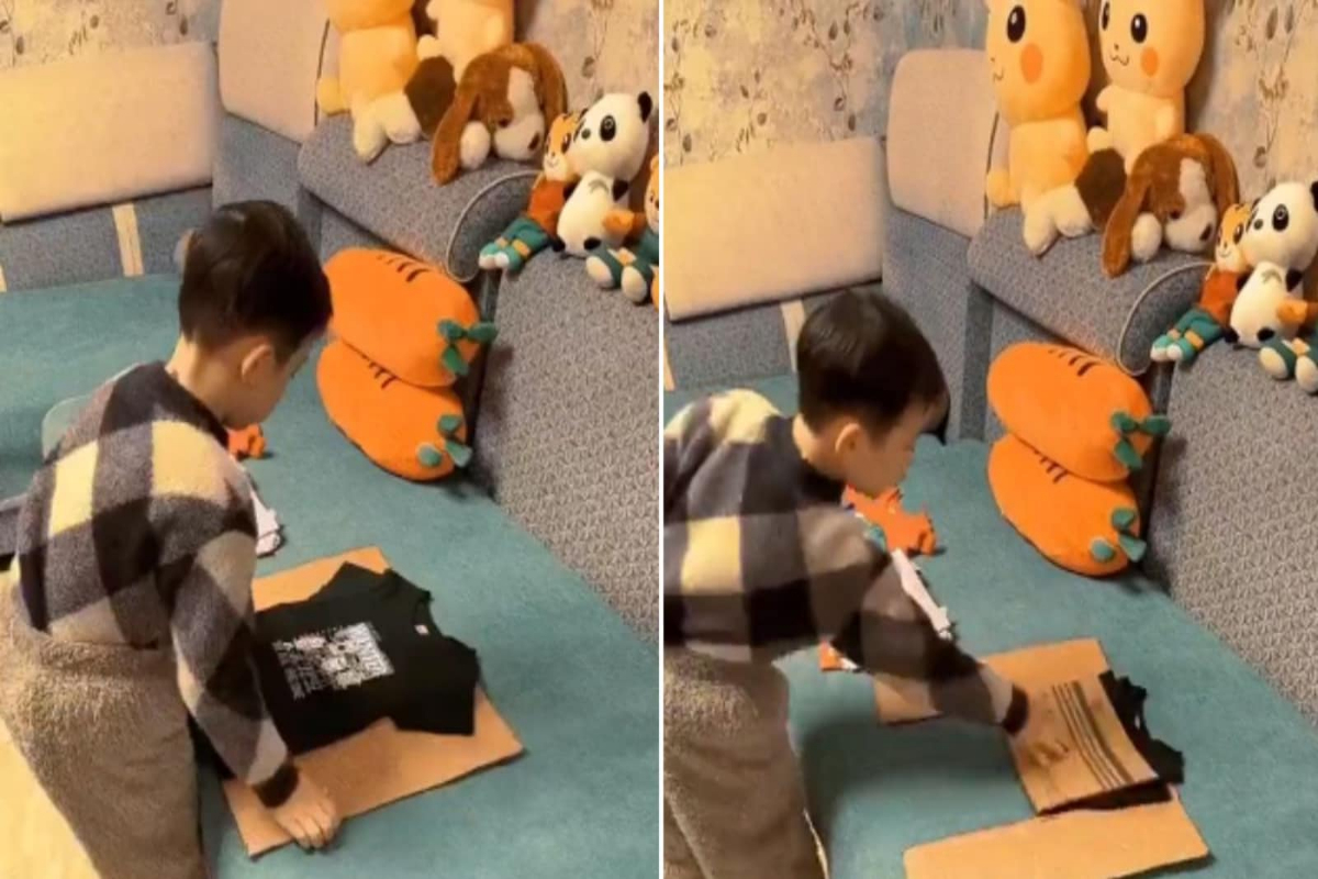 Little Boy Can Fold Clothes