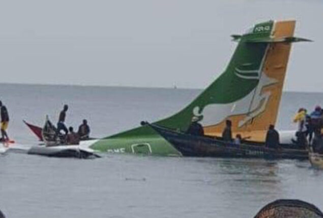 Passenger rescued as Tanzanian airliner crashes into Lake Victoria