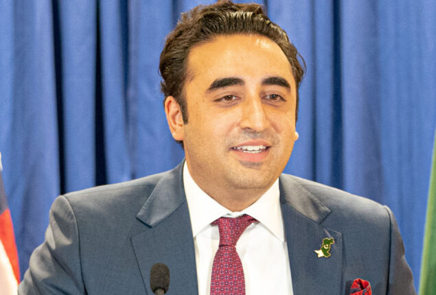Foreign Minister Bilawal Bhutto meets with Secretary General GCC