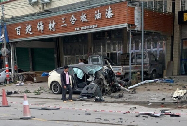 Tesla claims to support police investigation into fatal crash in China