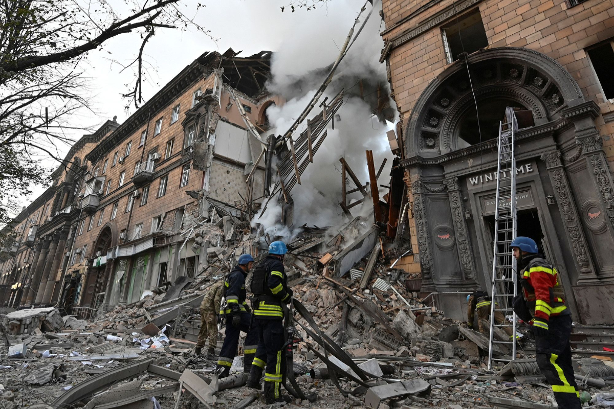 At least four killed in nocturnal strike in Zaporizhzhia, claims official