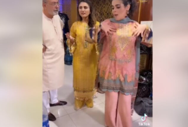 WATCH: ‘Betiyaan’ famed Qudsia Ali recreates viral dance on ‘Mera Dil Ye Pukarey Aja’