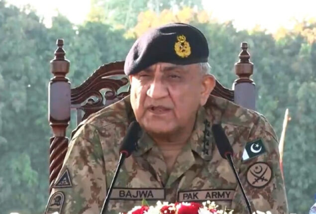 COAS Qamar Javed Bajwa visits Okara, Bahawalpur