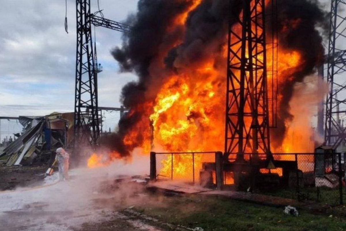 Russia attacks Ukraine's missile and power facilities