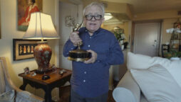 Leslie Jordan gave viewers of MTV’s “Cribs” a glimpse into his home