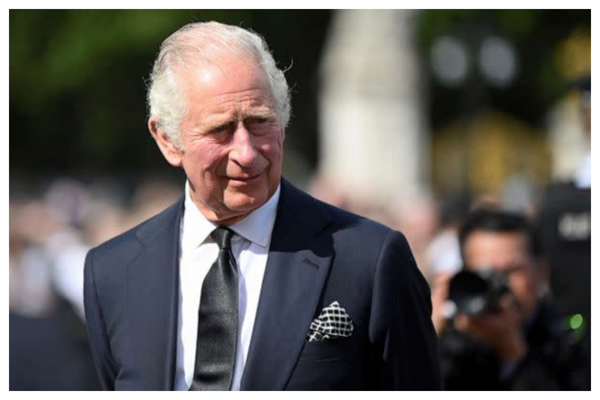 King Charles's face looks like it's been hit: Still reeling'