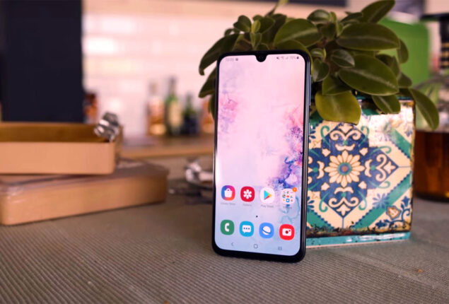 Samsung Galaxy A40 price in Pakistan & special features