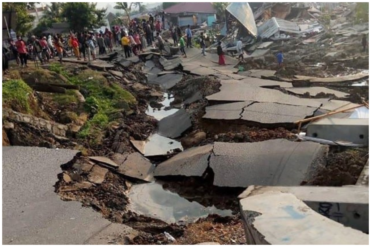 Indonesia quake kills 50