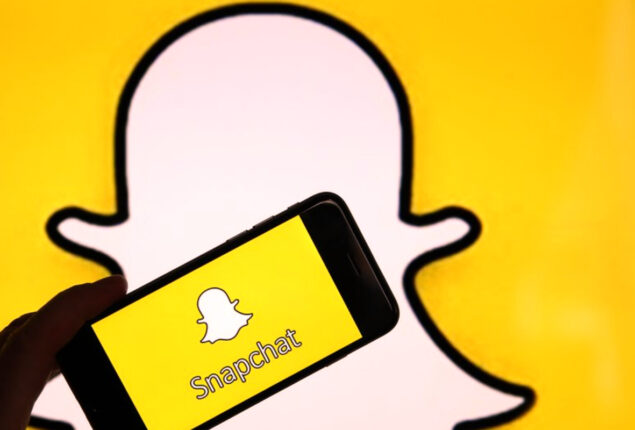 Snapchat Web app is now available everywhere