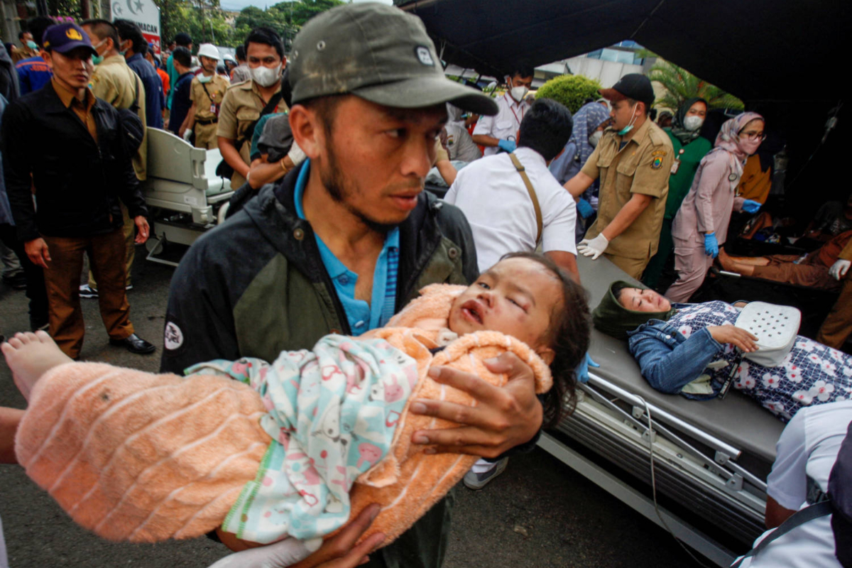 Indonesia earthquake kills 268 school children
