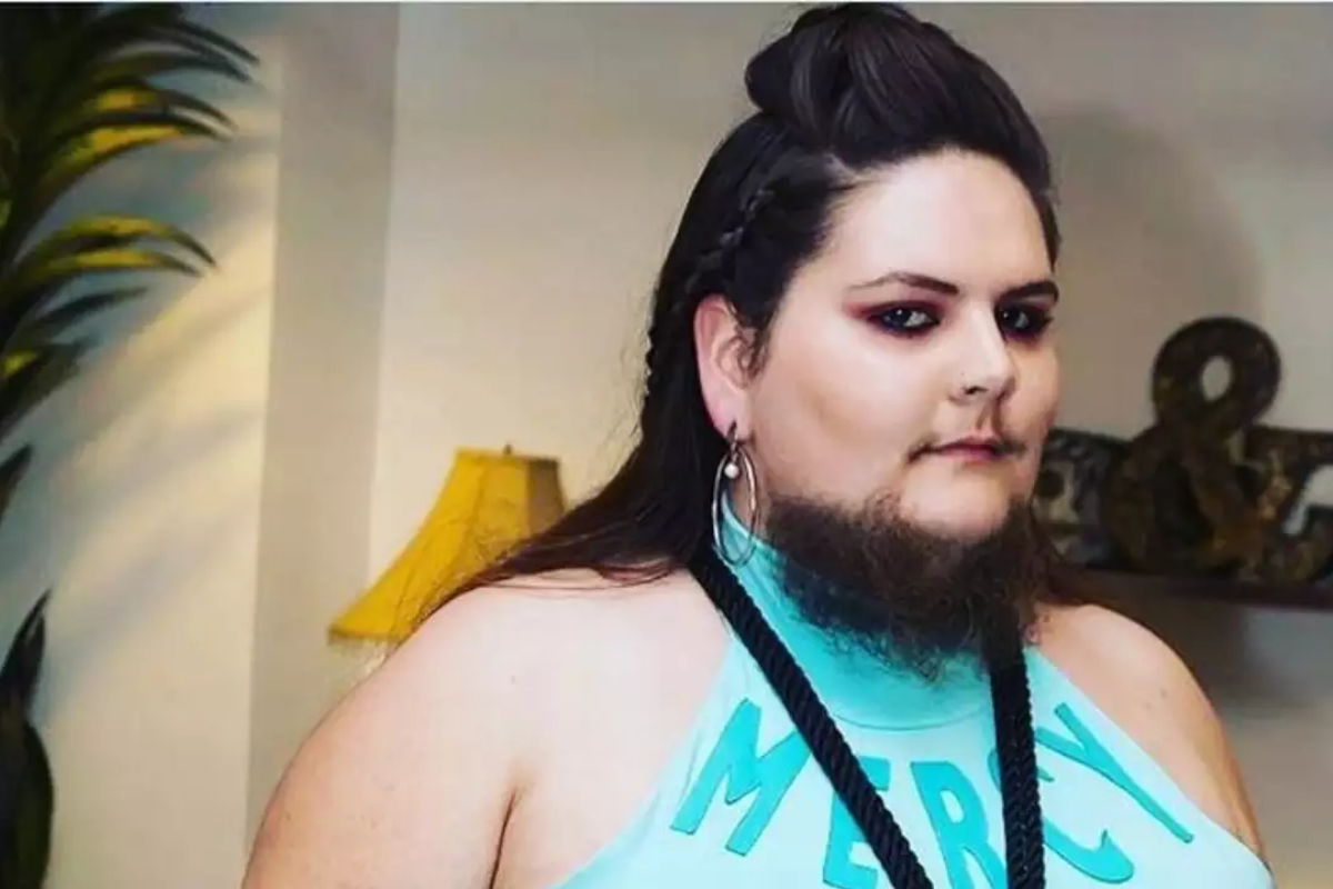 Woman shave