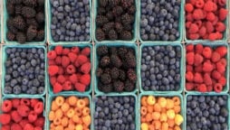 Optical Illusion: Can you spot the strange fruit in this image?