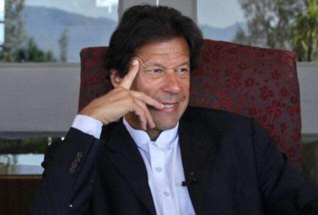 Imran Khan advised to dissolve assemblies rather than resigning: sources