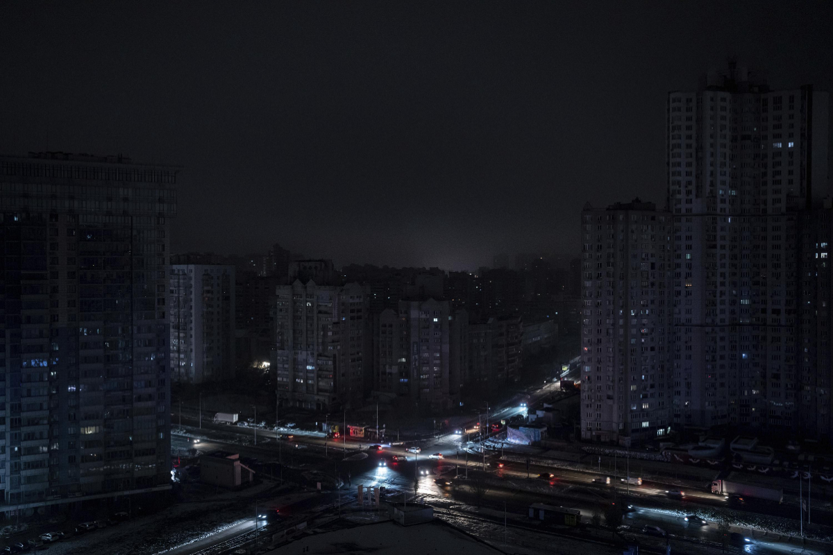 After missile attacks, Kyiv loses energy power