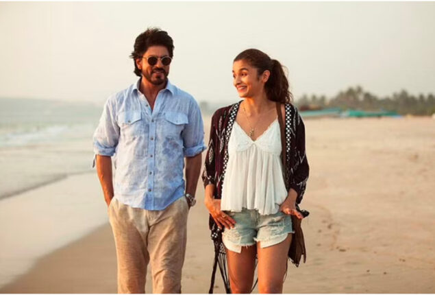 Alia Bhatt celebrated 6 years of Dear Zindagi