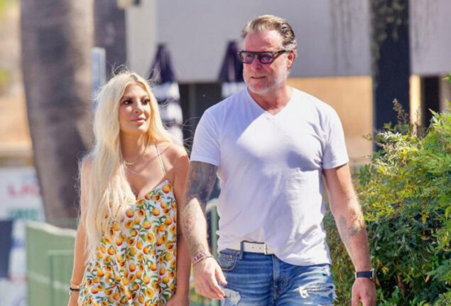 Tori spelling’s