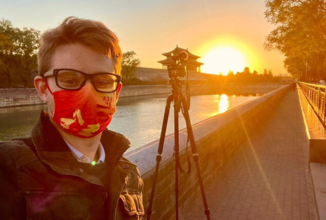 Police detains journalist