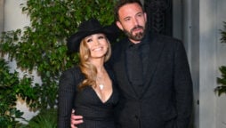 Ben Affleck engraved Not Going Anywhere on Jennifer Lopez’s engagement ring