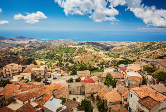 Town in Italy pays people 25 million euros to move there
