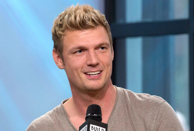 Nick Carter spends time with kids during tour break