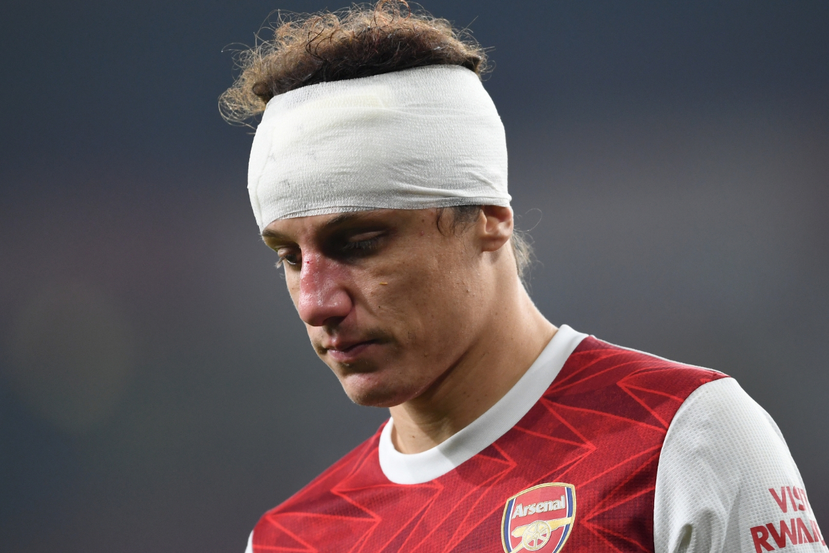 Stronger concussion regulations are suggested on "stubborn" football officials